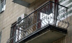 Требования к высоте ограждения балконов дома
