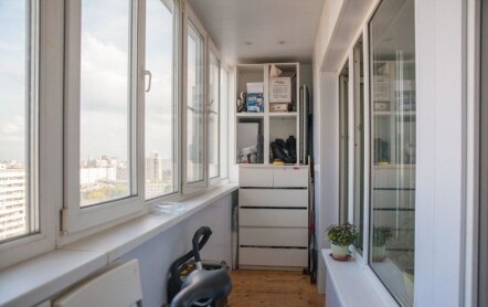 Установка шкафа на балкон — идеи дизайна в современном стиле