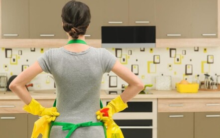 Чем мыть и чистить матовые фасады на кухне от жира