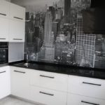 черно-белые фотообои в интерьере кухни