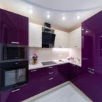 фиолетовая кухня уголком
