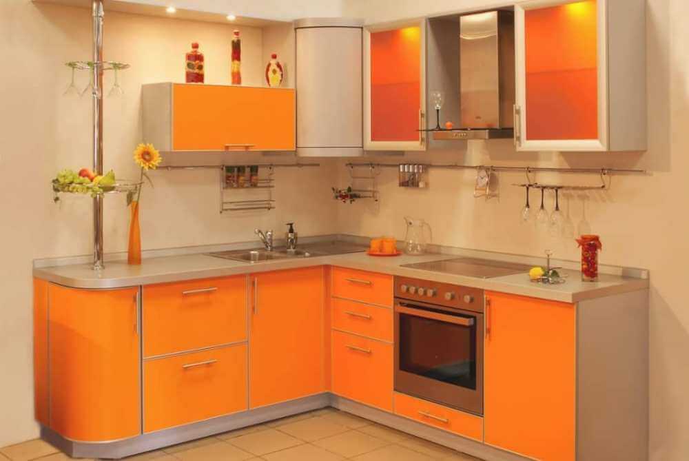 оранжевый кухонный гарнитур
