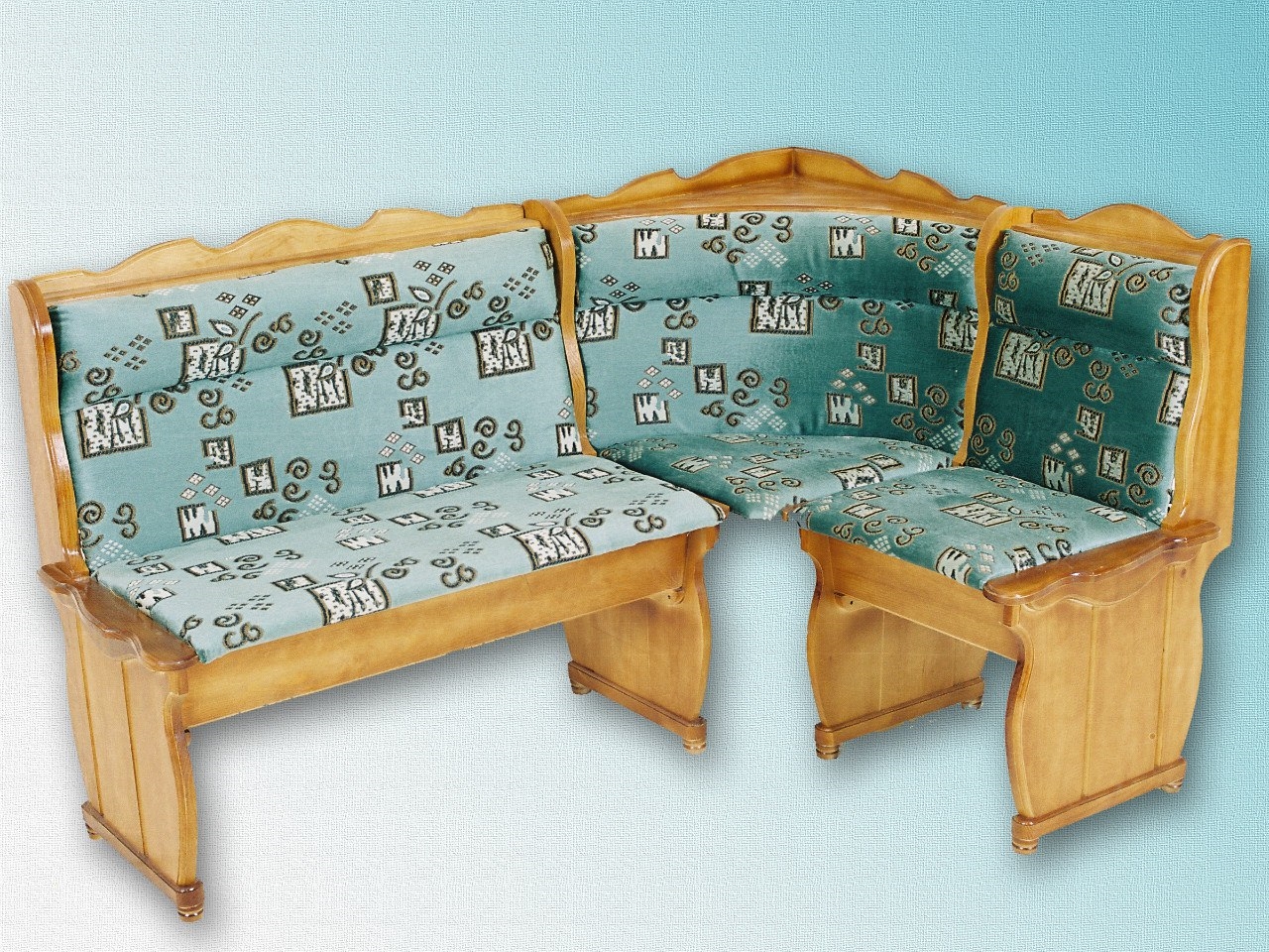 деревянный угловой диван на кухню