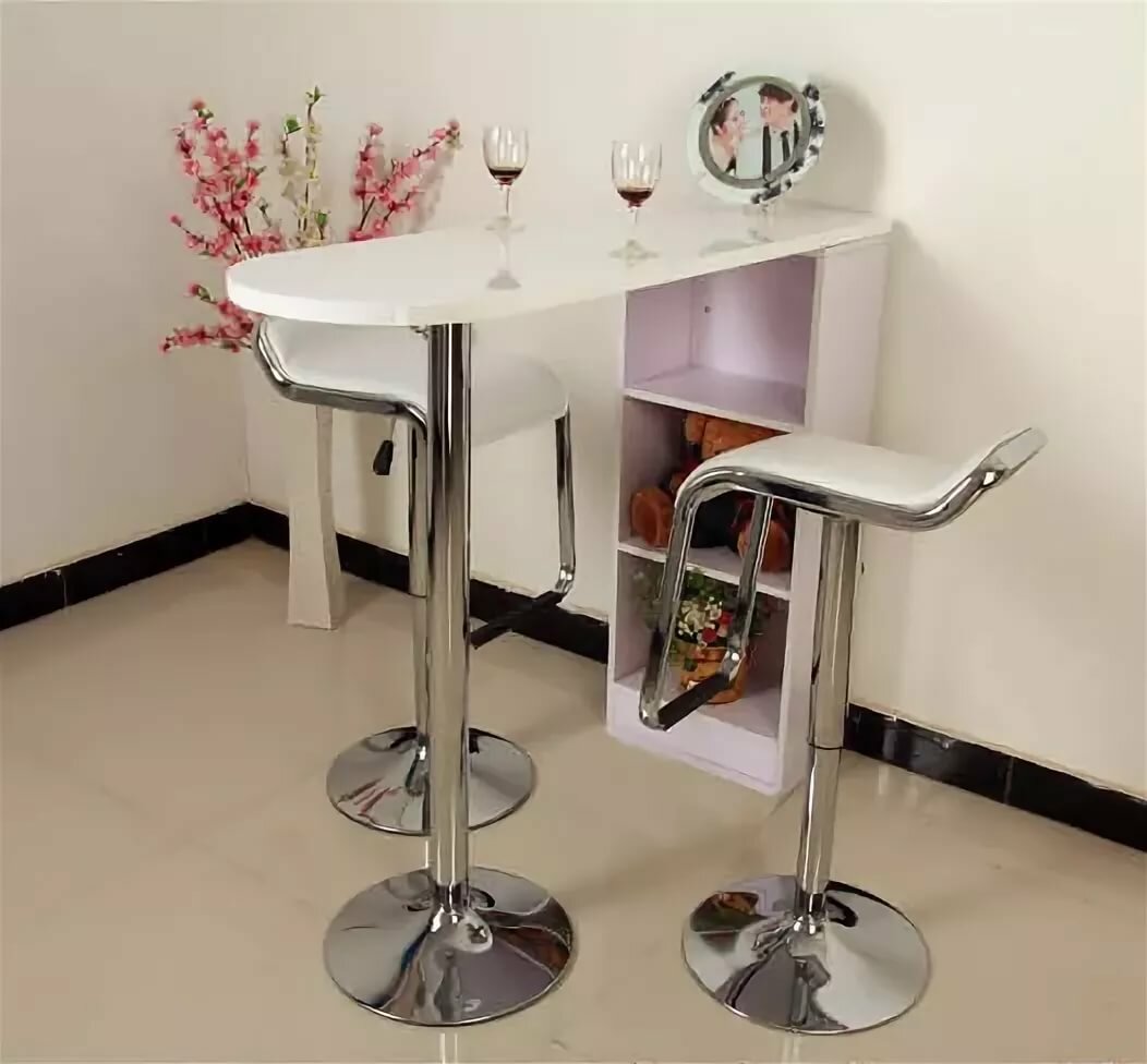 Стол для кухни с креплением на стену