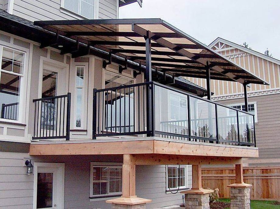 Балкон в частном доме: плюсы и минусы, виды конструкций, возведение