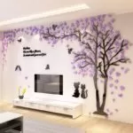 дерево на стене с фиолетовыми цветами