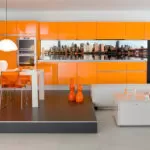 кухня оформленная в оранжевых тонах